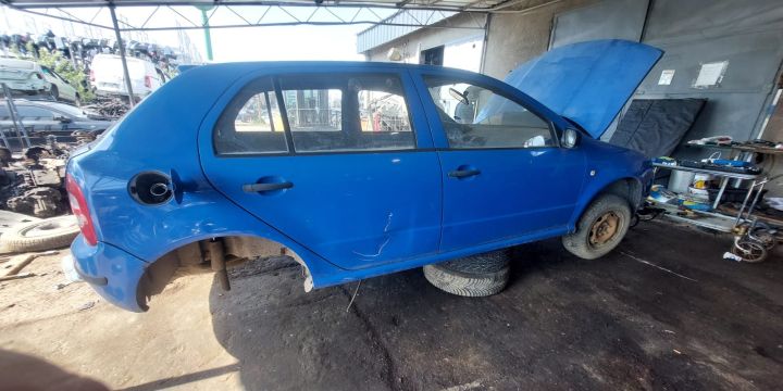 Ansamblu stergatoare parbriz volan pe stanga Skoda Fabia 6Y