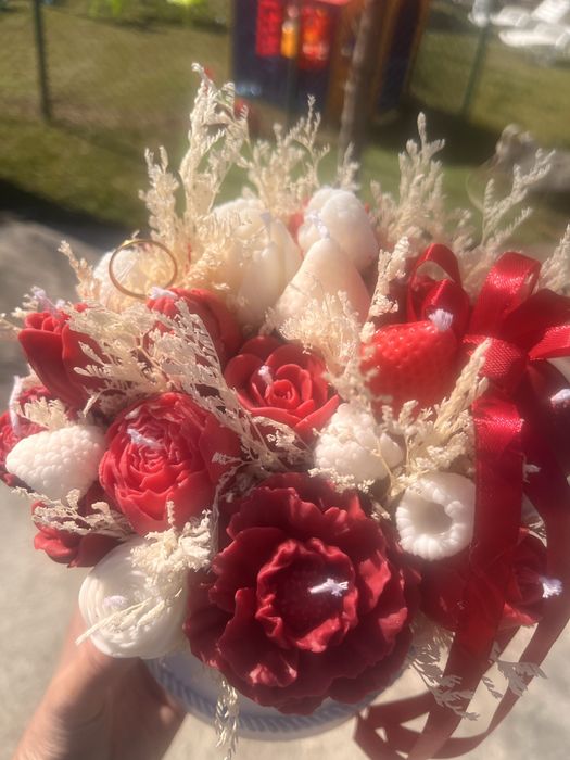 Букет от соеви свещи