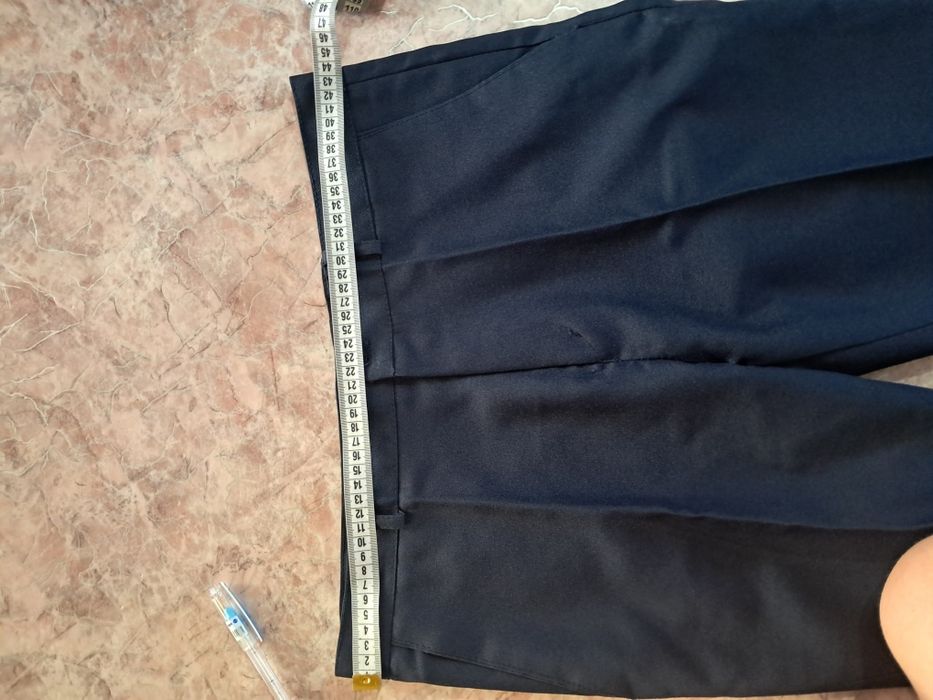 Продам костюм школьный на парня