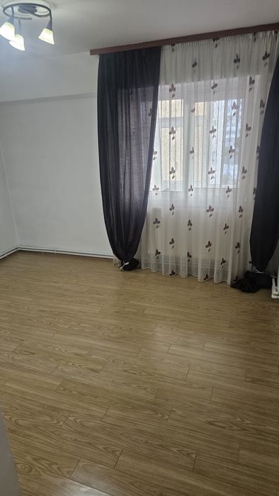 Apartament 3 camere de vanzare Bulevardul 1 decembrie 1918 - Buzau