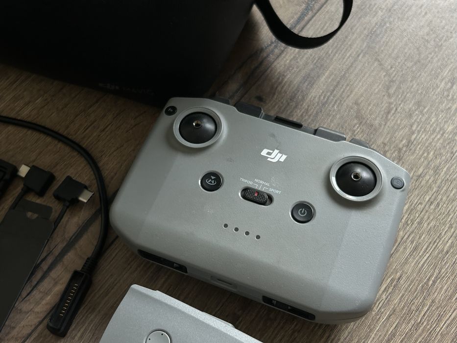 Продам комплект DJI Mavic Air 2 Fly More Combo БЕЗ дрона.
