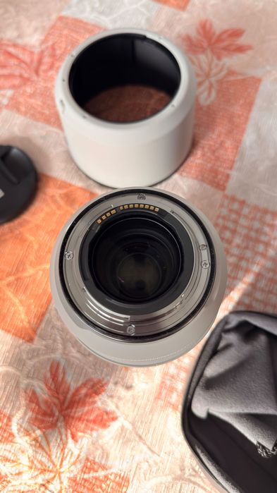 Canon RF 70-200mm F2.8 L IS USM — перфектно състояние