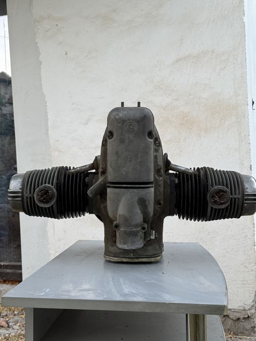 Чисто нов двигател за урал м66 предница и скорости