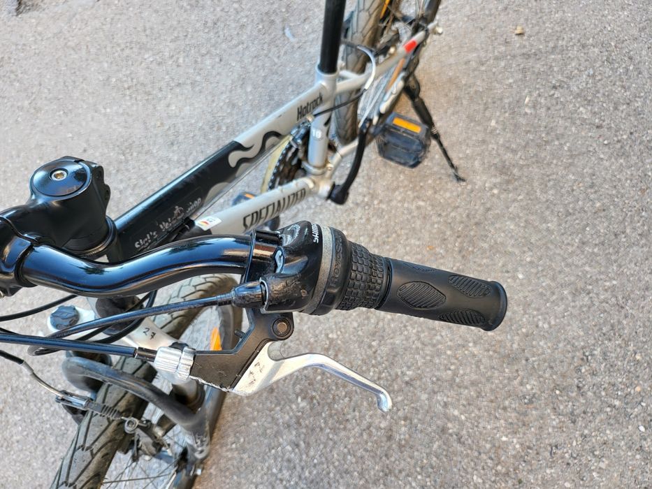 Продавам детски велосипед SPECIALIZED  24 "