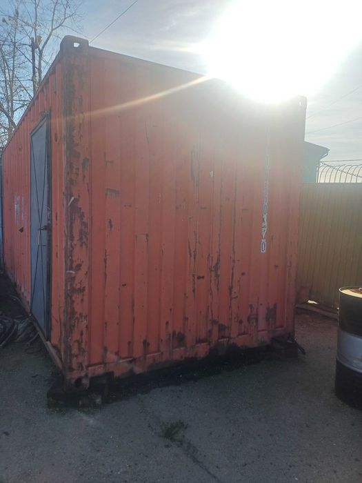 Vand urgent euro container transformat  pentru șantier.