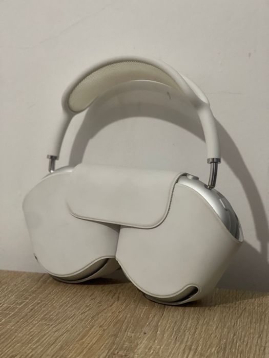 Airpods  max original срочго!