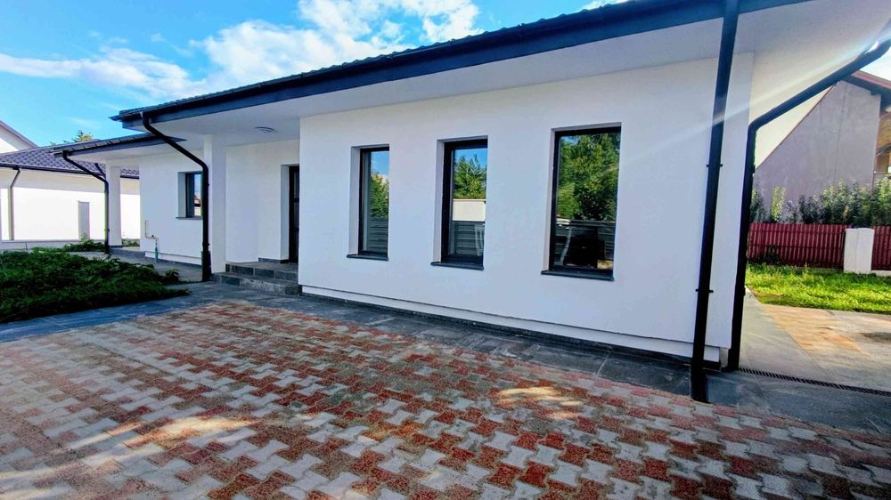 Casă de închiriat