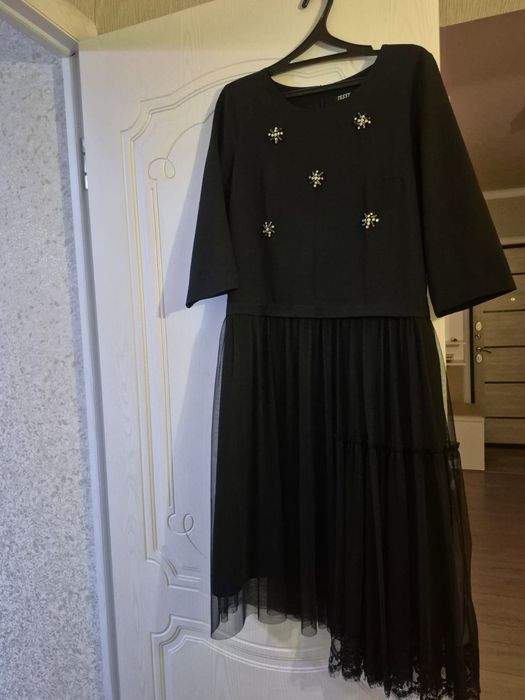 Продам отличное платье