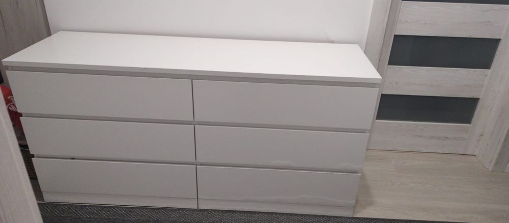 Vând comodă albă multifuncțională f. încapătoare