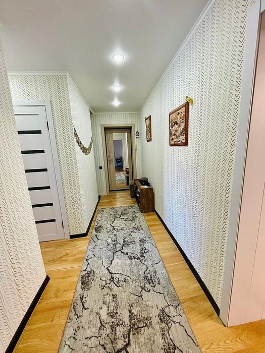 Продам 2 комн квартиру район Береке 19400