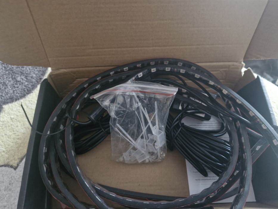 Подсветка под машину