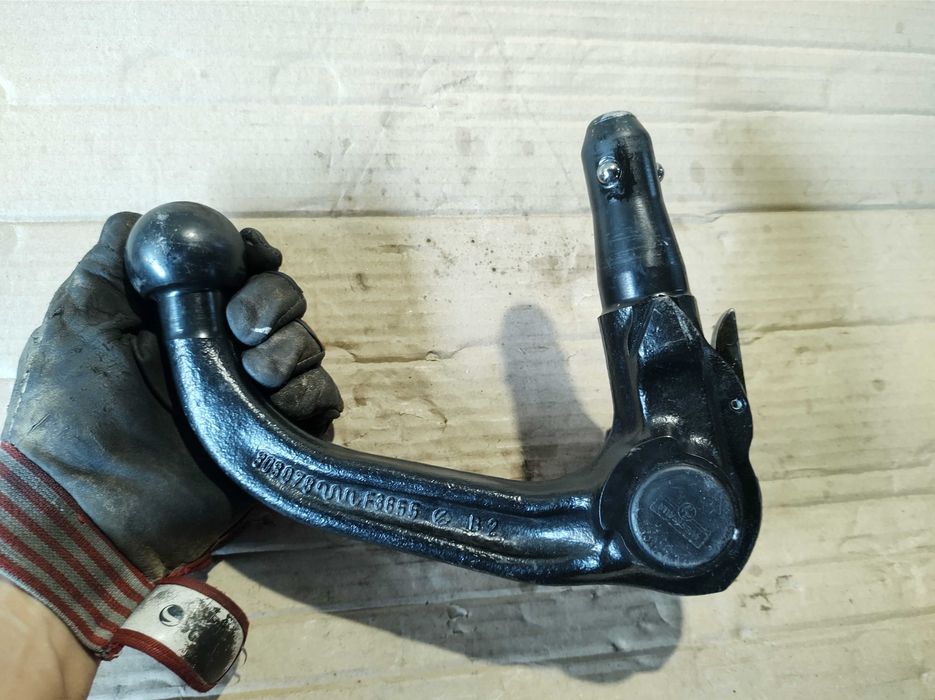 Автоматичен Сваляем Хоризонтален Теглич BMW E34