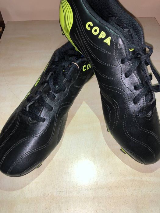 Бутсы сороконожки adidas оригинал 6 пар