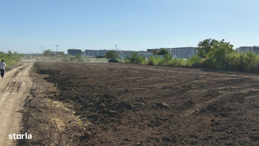 Teren intravilan 2.620 mp Parcelabil - Str. Scolii / Str. Solstitiului