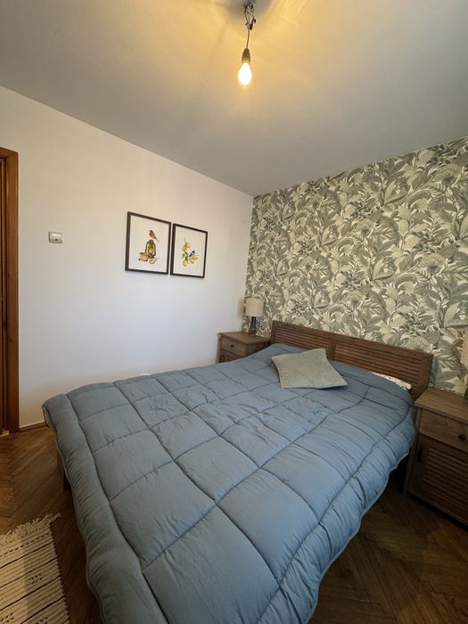 De vanzare apartament 3 camere - direct proprietar