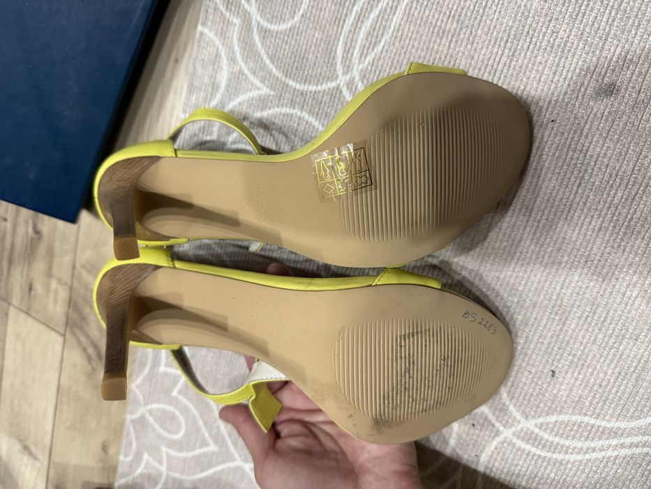 Туфли на шпильке, размер 38