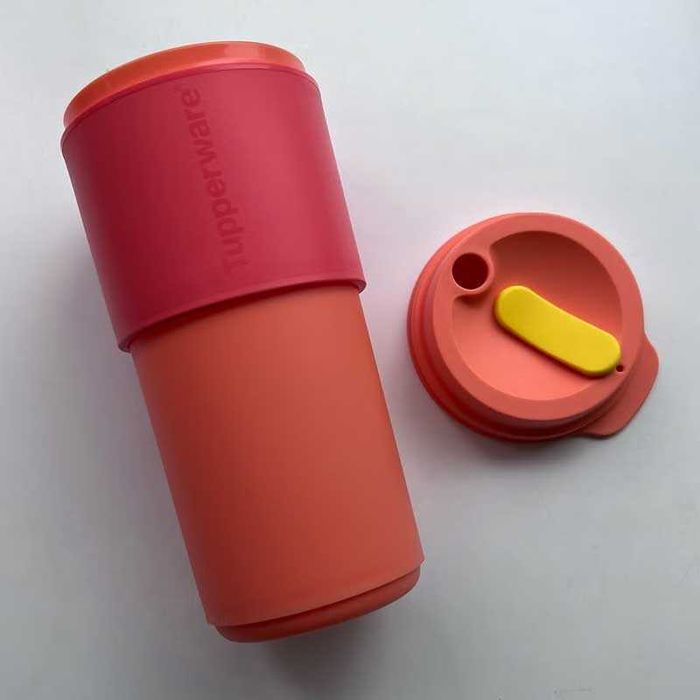 Чаша за кафе 490 мл Tupperware с капак и гумен пръстен