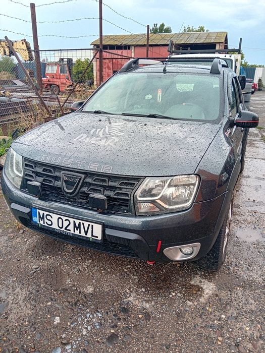Vând Dacia Duster 4x4