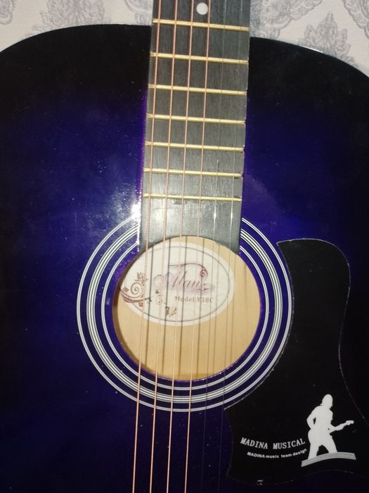 Гитара акустическая