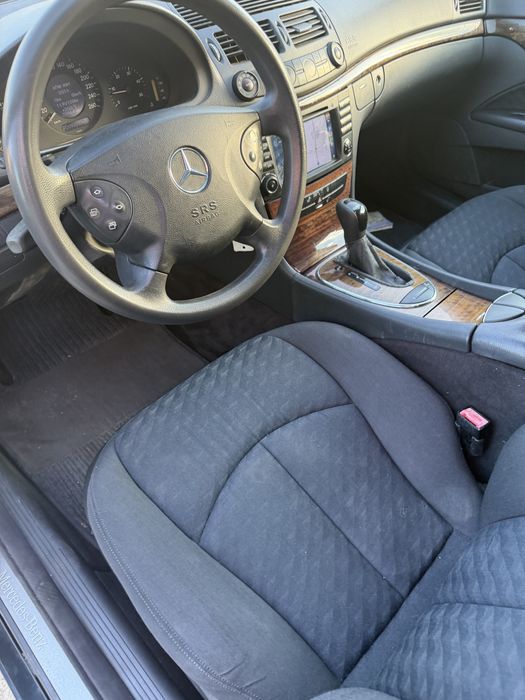 MERCEDES-BENZ E-Class 2004 — imagine 4