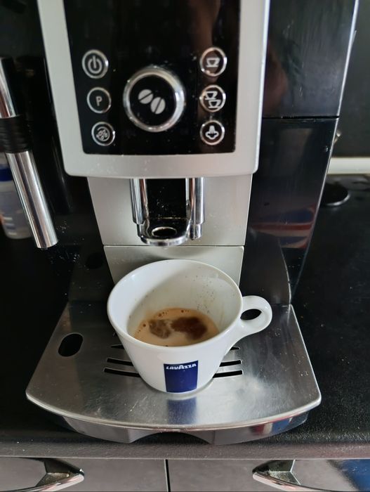 Кафе машина Робот Delonghi