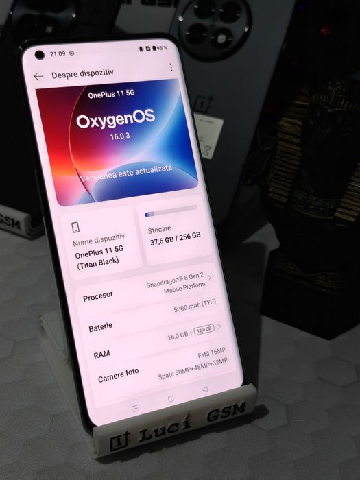 OnePlus 11 5G (Titan Black) 256GB cu 16+12 GB RAM  Perfect funcțional Ofertă