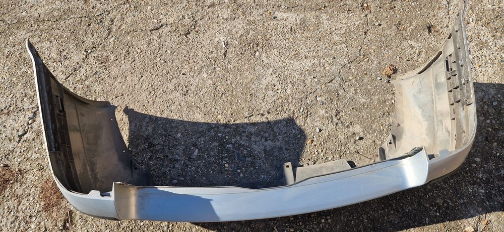 Задна броня за пасат б5 2000г