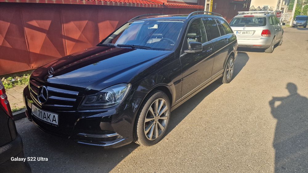Vând Mercedes c180 impecabil ,proprietar în acte