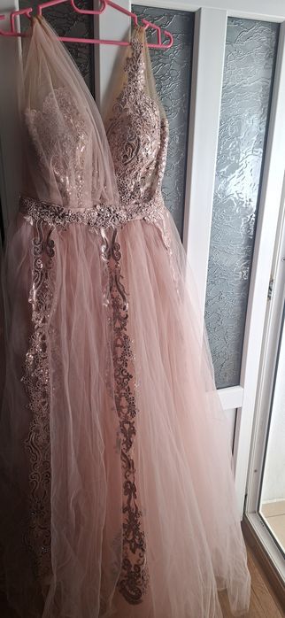 Rochie de seară deosebită AXA - Mărimea 42 - Purtată o singură dată.