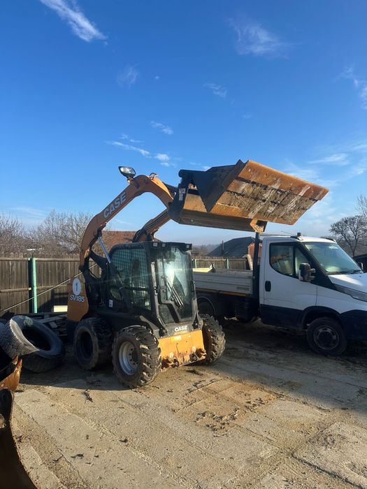 Mini incărcător CASE SV185