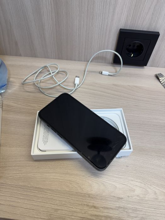 продам айфон 14, 128 гб