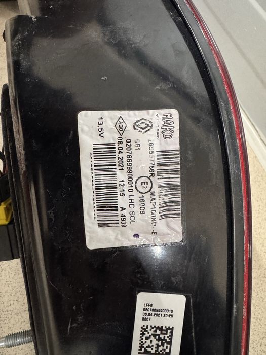 Lampa stop stanga/dreapta pe portbagaj Renault Megane 4 Sedan
