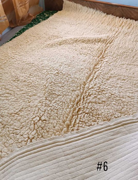 Нови Китеници, Одеяла и Ръчно Тъкани Черги