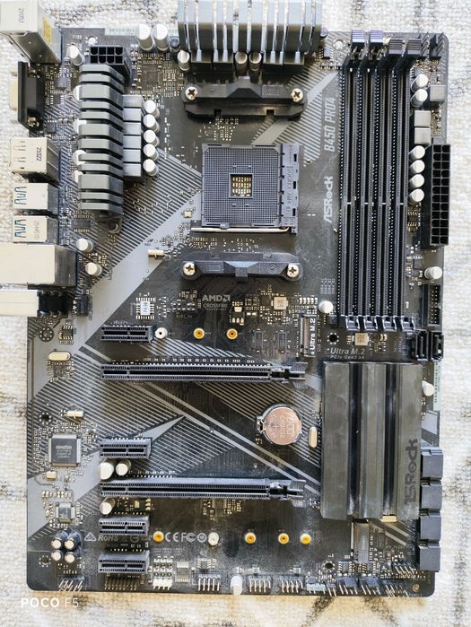 Продам материнскую плату asrock b450 pro 4