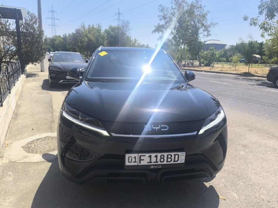 BYD Yuan up oficial
