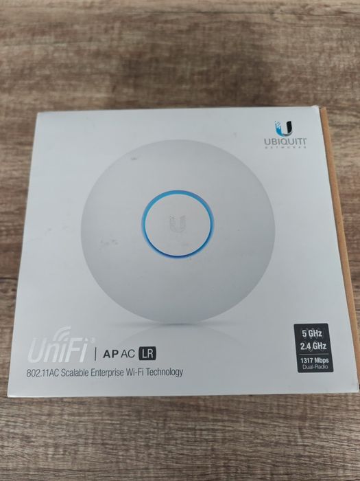 Ubiquiti, UniFi, модел UAP-AC-LR