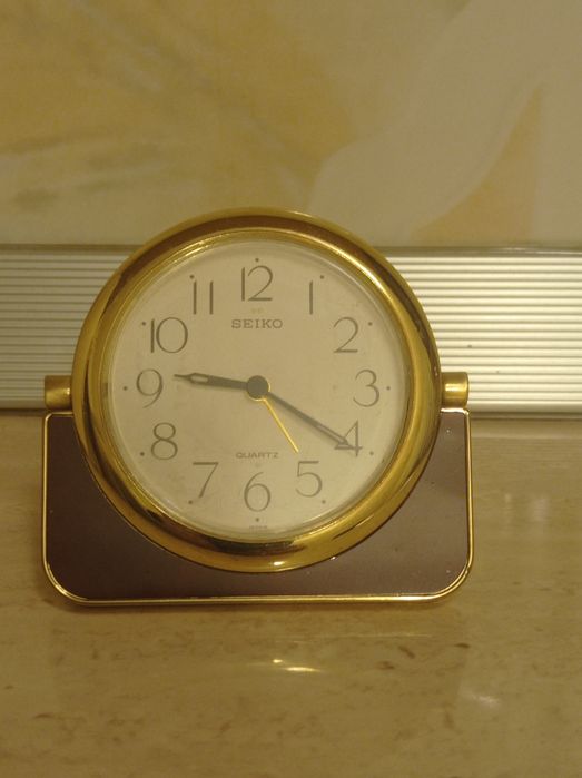 Ceas Seiko vintage colectie suport metalic