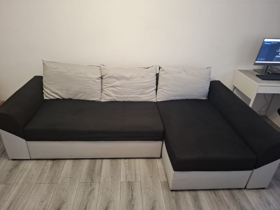 Colțar extensibil cu ladă de depozitare