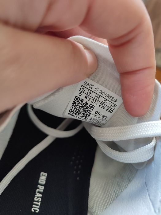 Adidas Pantofi alergare AVRYN Noi Originali