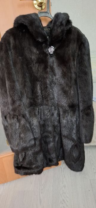 Шуба норковая с капюшоном