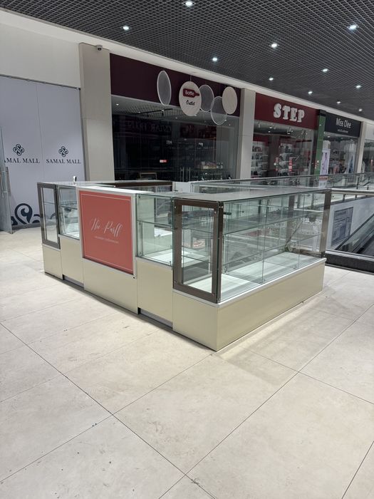 Ремонт торговых витрин и островков