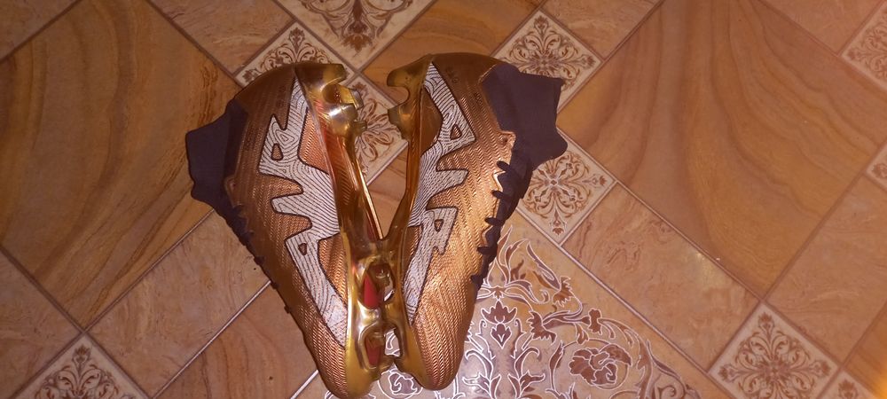 Продам бутцы Nike Air zoom оригинал