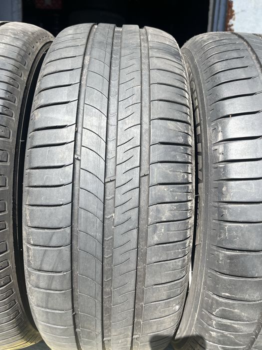 4 бр. летни гуми 205/55/16 Michelin DOT 2220 2x6 mm 2x4 mm