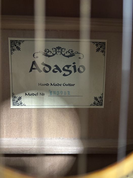 Продам гитару Adagio model KN39BR