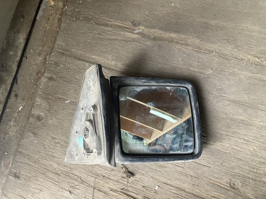Зеркало правое наружнее Мерседес W124 / Mercedes W124
