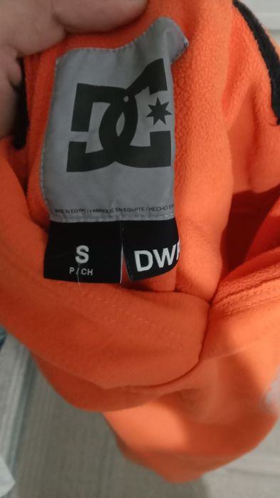 Продам кофту DC .