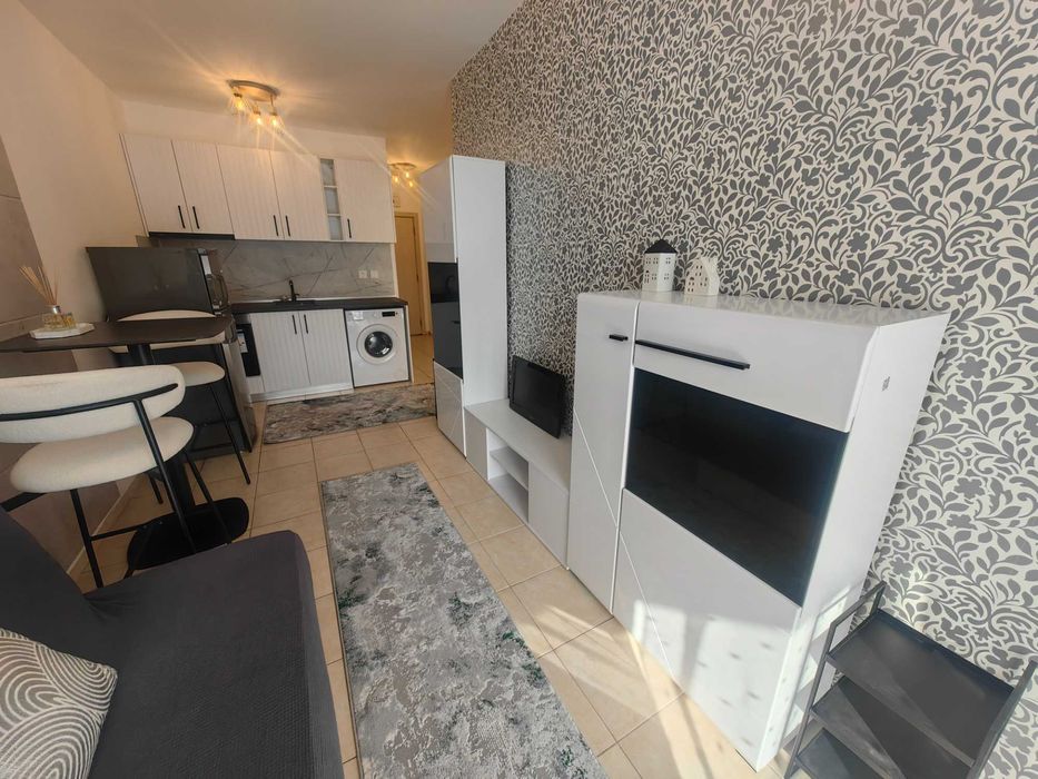 двустаенв Равда до морето