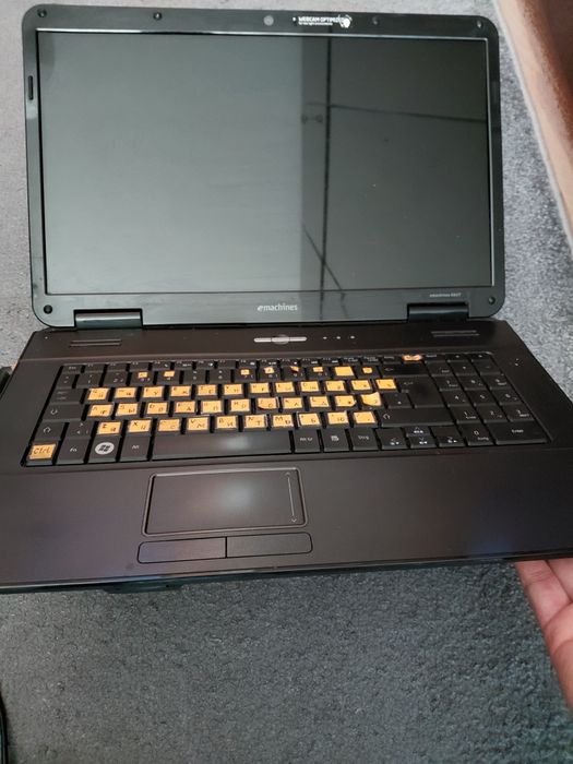 Laptop Emashines-запазен