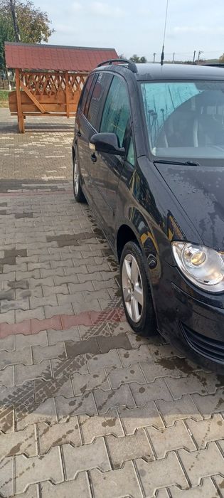 VOLKSWAGEN Touran 2009 — imagine 3