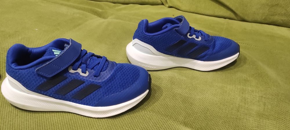Обувки Champion и маратонки Adidas за деца 31 номер цената е за двата